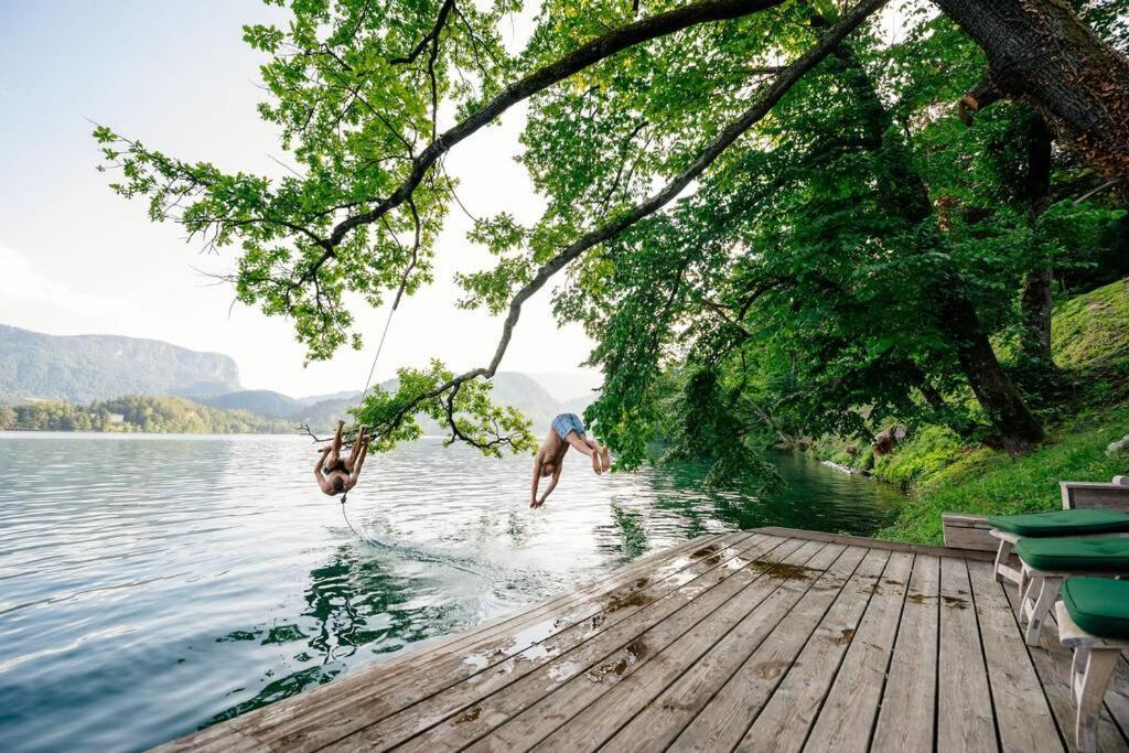 Private Beach House On Lake Блед Экстерьер фото