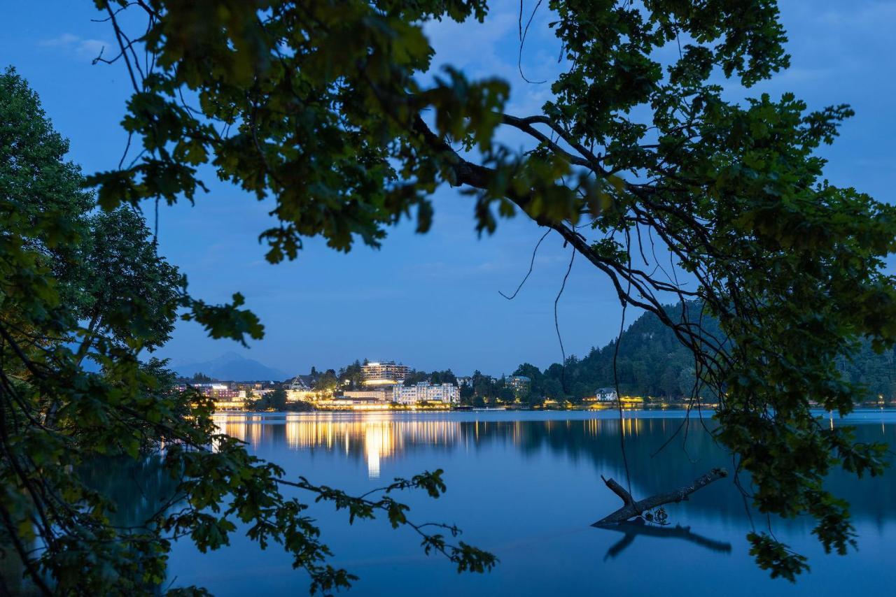 Private Beach House On Lake Блед Экстерьер фото